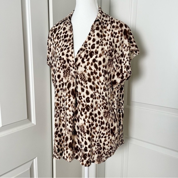 H by Halston Animal Print V-Neck Blouse – Brown & Cream, Collared, Size Medium - Picture 3 of 13